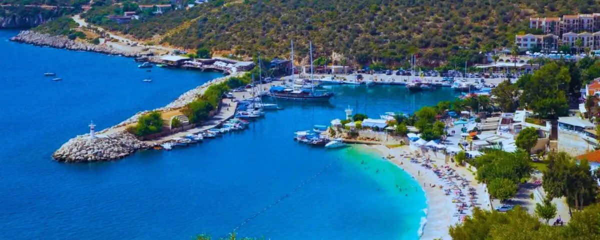 Kalkan Halk Plajı Nasıl Bir Yer?  » Heryervilla.com