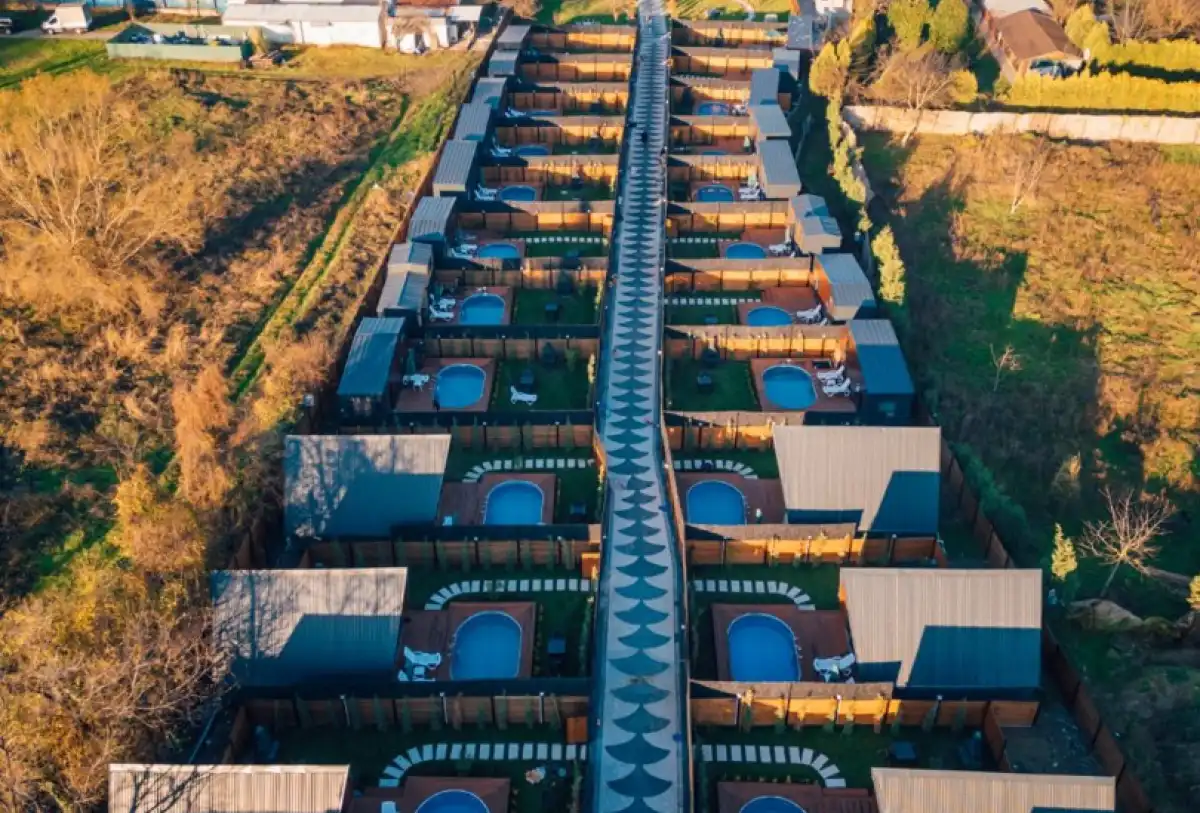 76cc9e6e-5bc4-478c-9937-d4308e7fb055_358.jpg