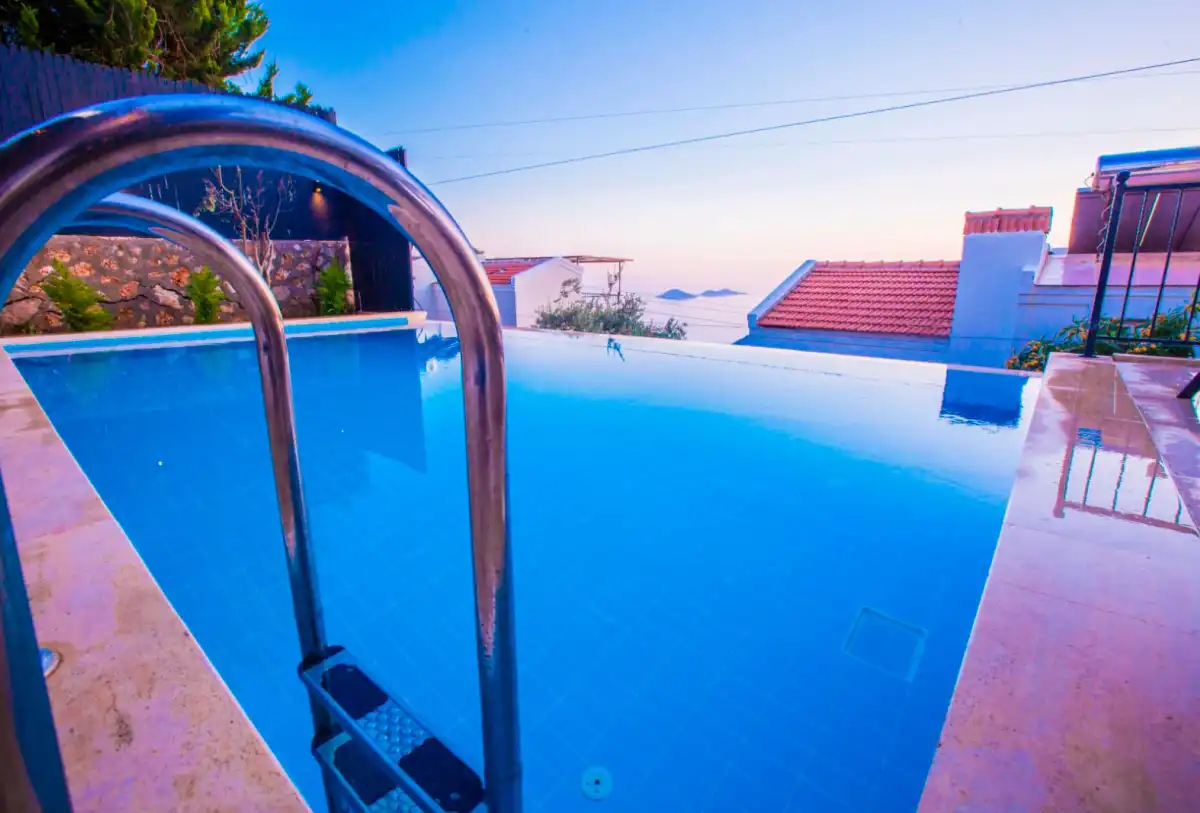WhatsApp-image-2025-04-09-at-12-56-28-2_989.jpeg