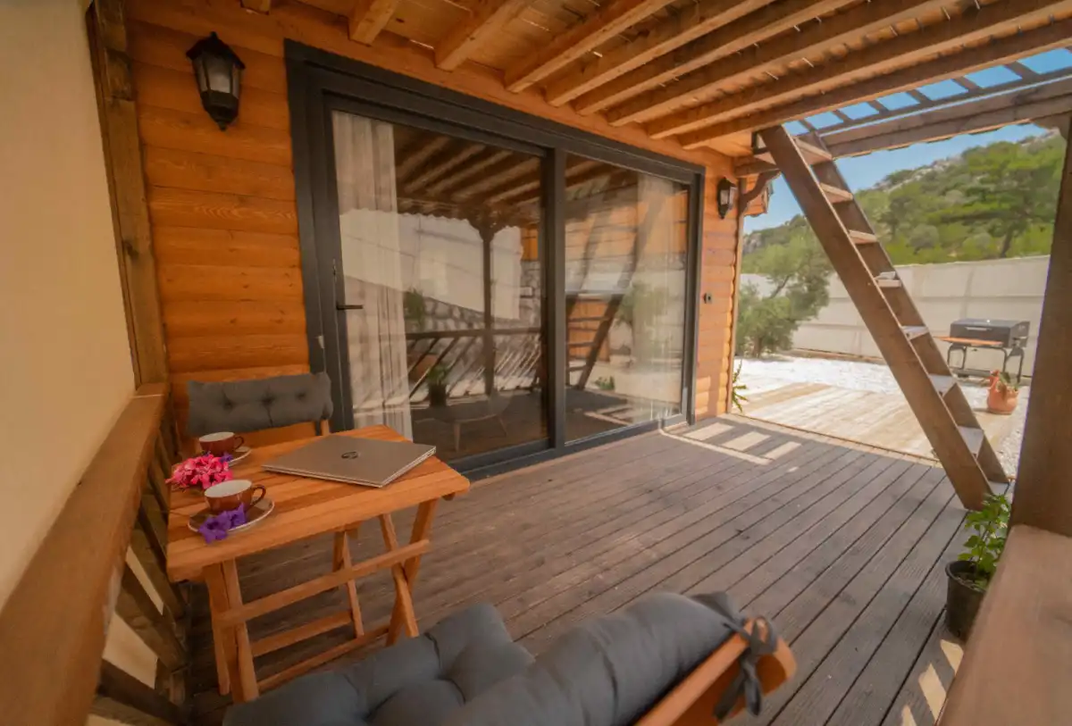 bs-v1-tiny-house-timber-3-8587.jpg