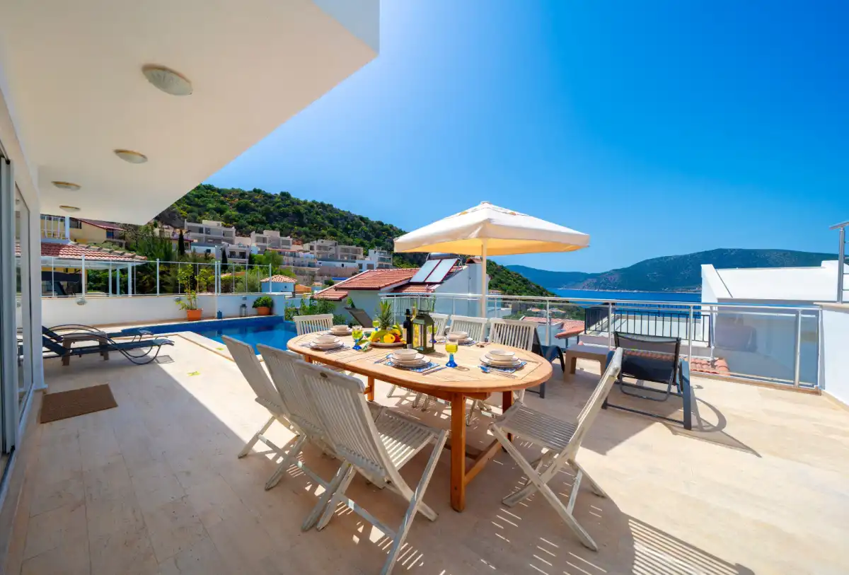 bs-v1-villa-berry-3-615.jpg