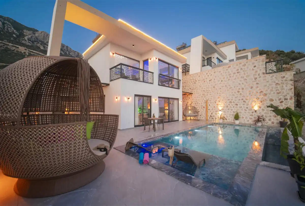 bs-v1-villa-firoza-1-3-6211.jpg