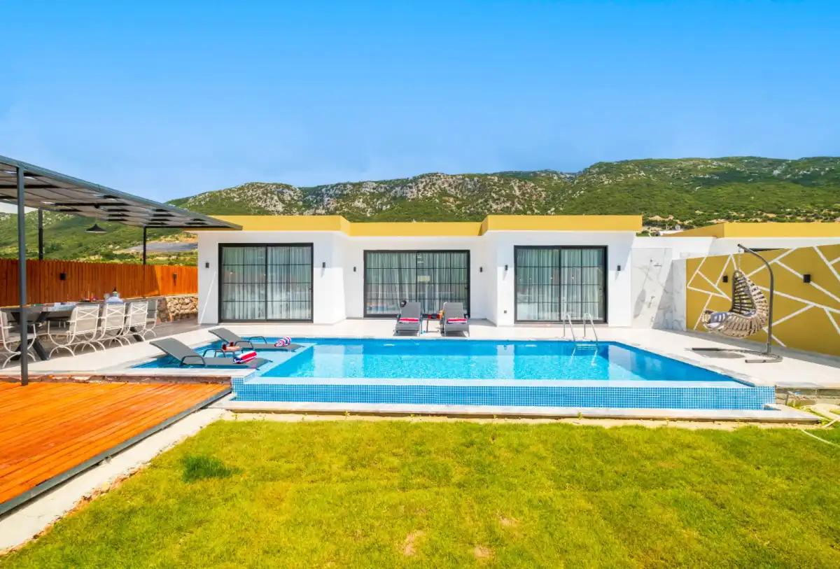 bs-v1-villa-golden-2-16-1207.jpg