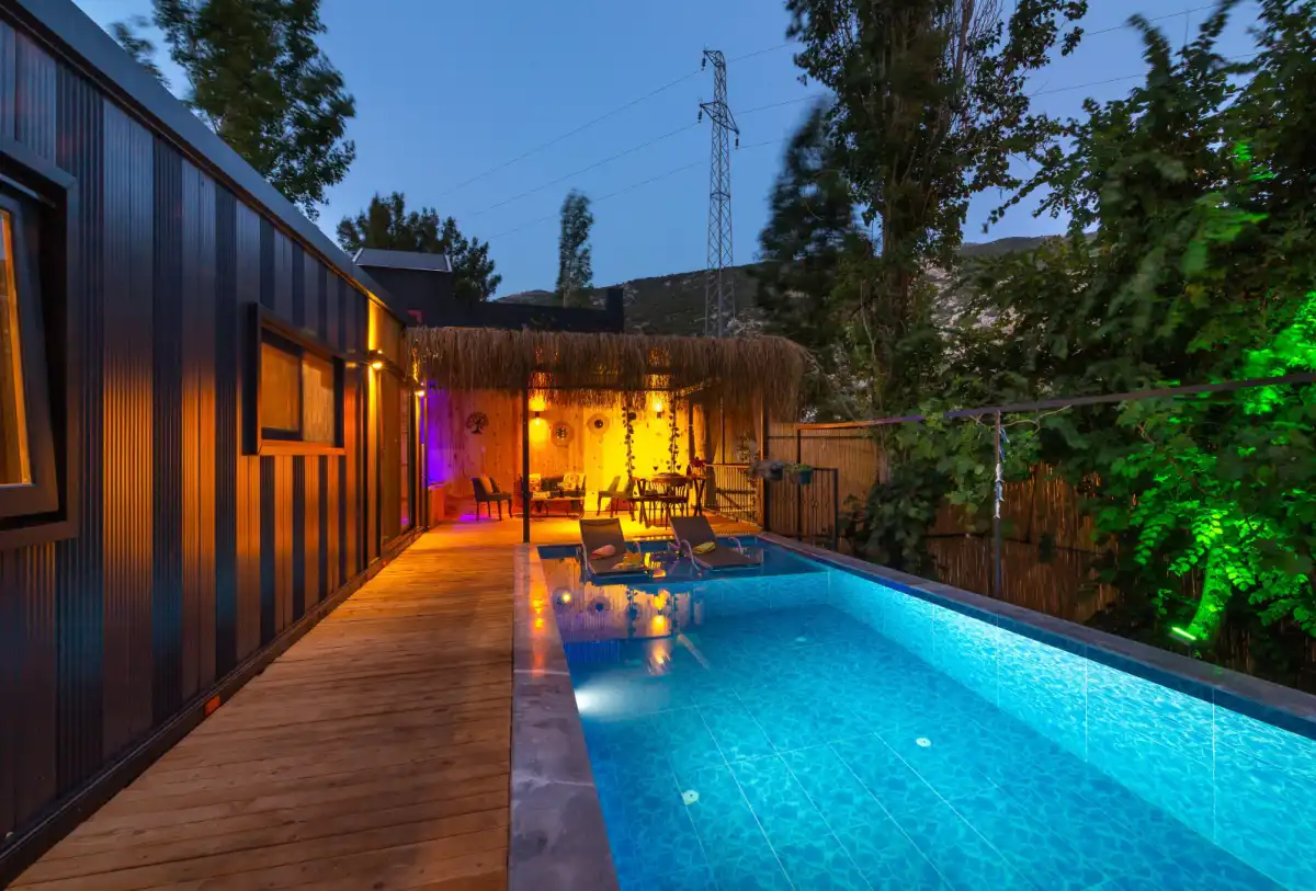 bs-v1-villa-honey-tinyhouse-0-8582.jpg
