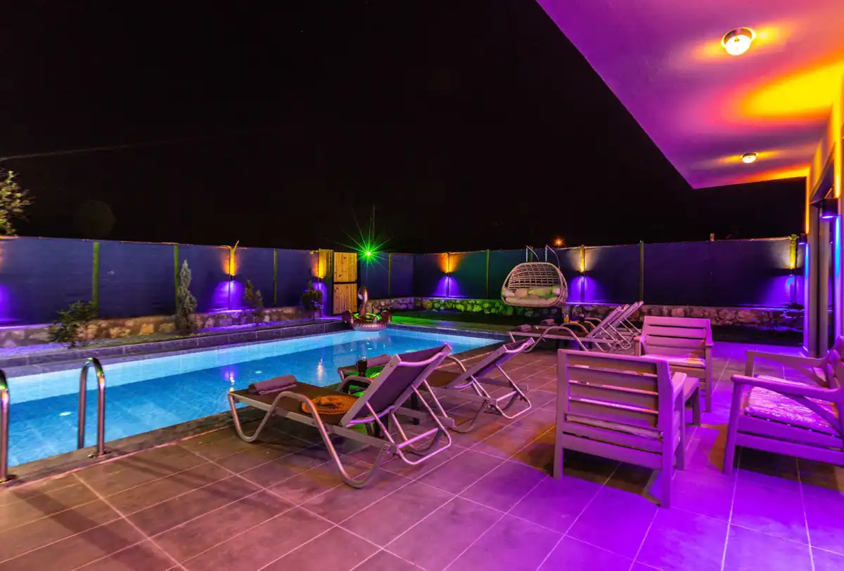 bs-v1-villa-last-summer-3-4805.jpg