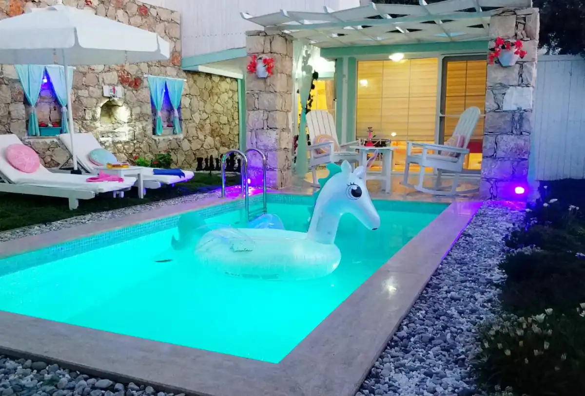 bs-v1-villa-pony-0-1204.jpeg