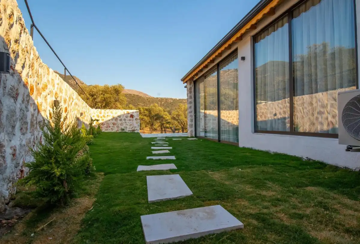 bs-v1-villa-zumrut-caykoy-3-1660.jpeg