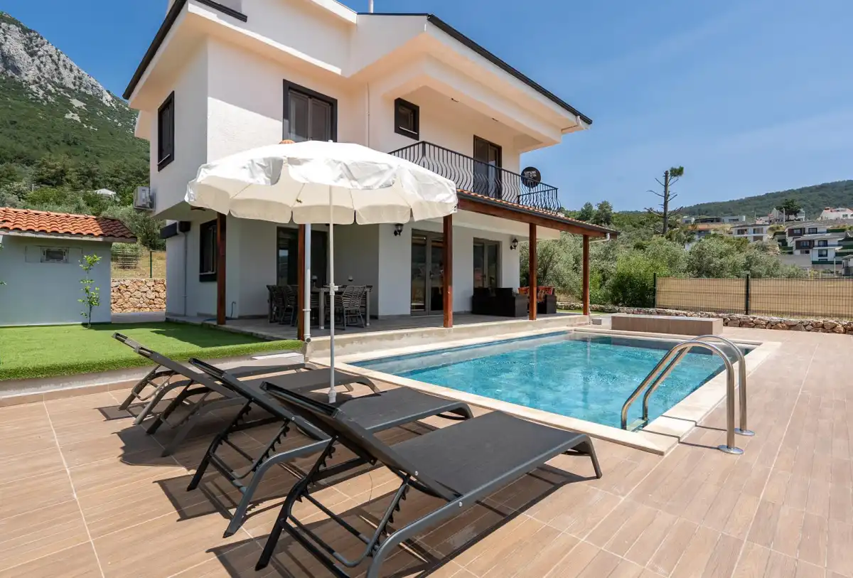 heryer-villa-villa-sinamis-45_332.jpg