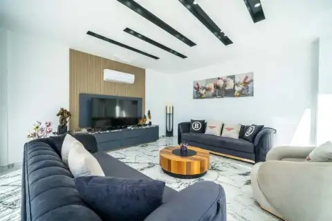 Salon