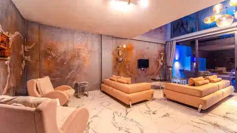 Salon