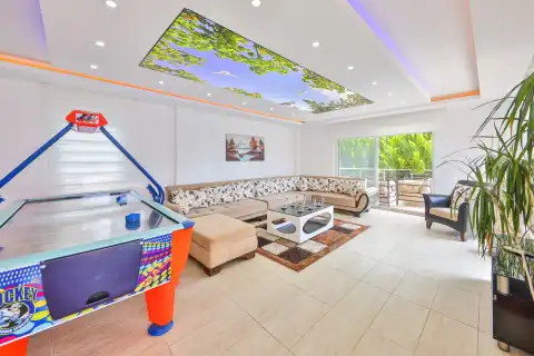 Salon