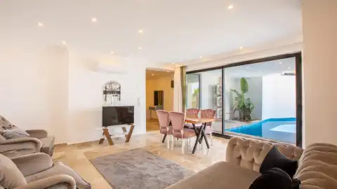 Salon