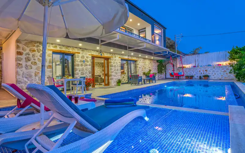 Emma-Villa-9_386.jpg
