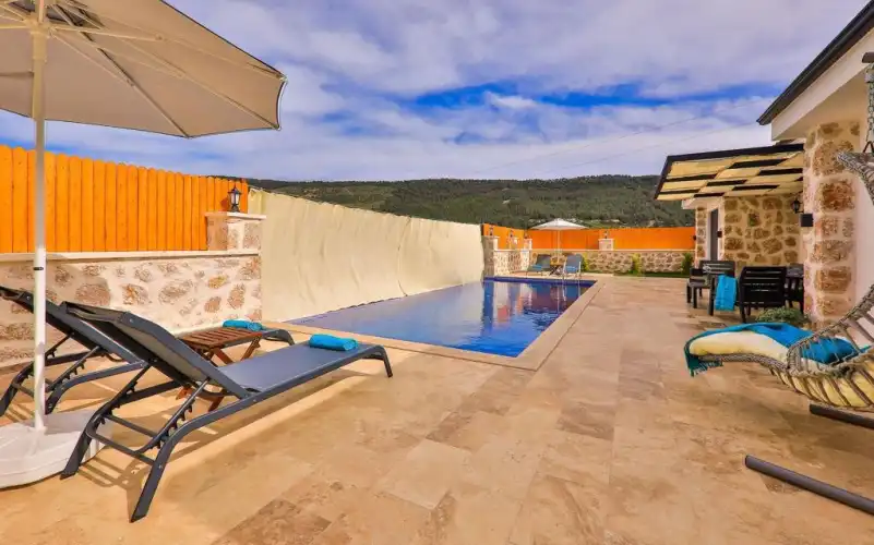 HeryerVilla-19_343.jpg