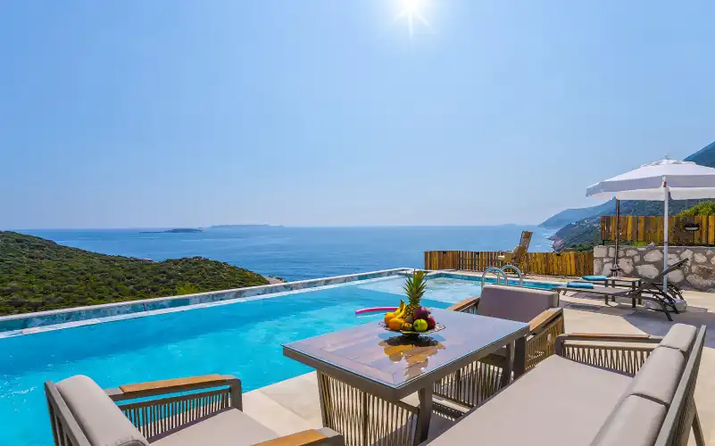HeryerVilla_Villa_Mare-Blu-20_614.jpg