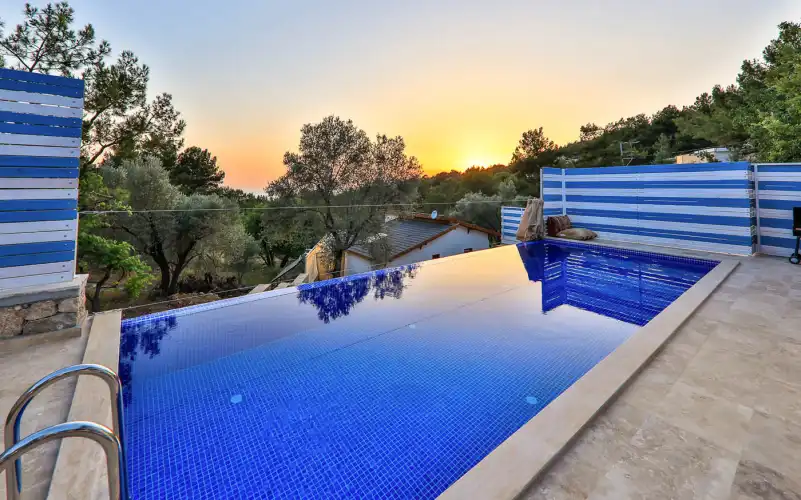 Villa-Sunset-1-3_508.jpg