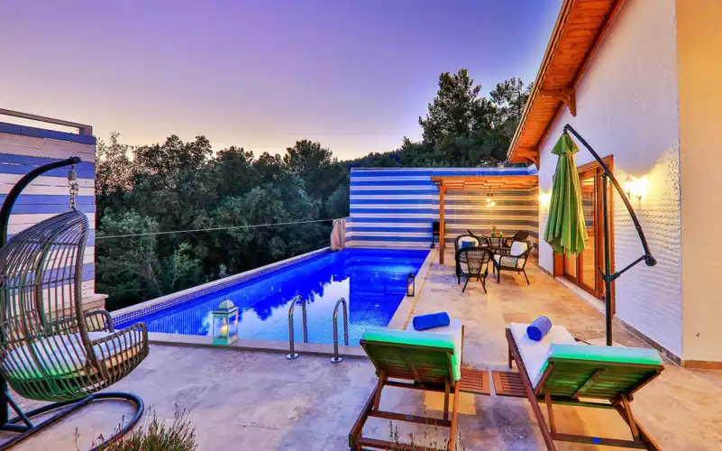 Villa-Sunset-3-3_595.jpg