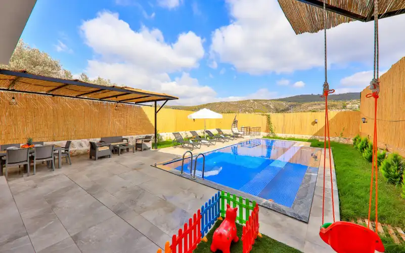 VillaHeryer_Villa_Nelumbo-23_831.jpg