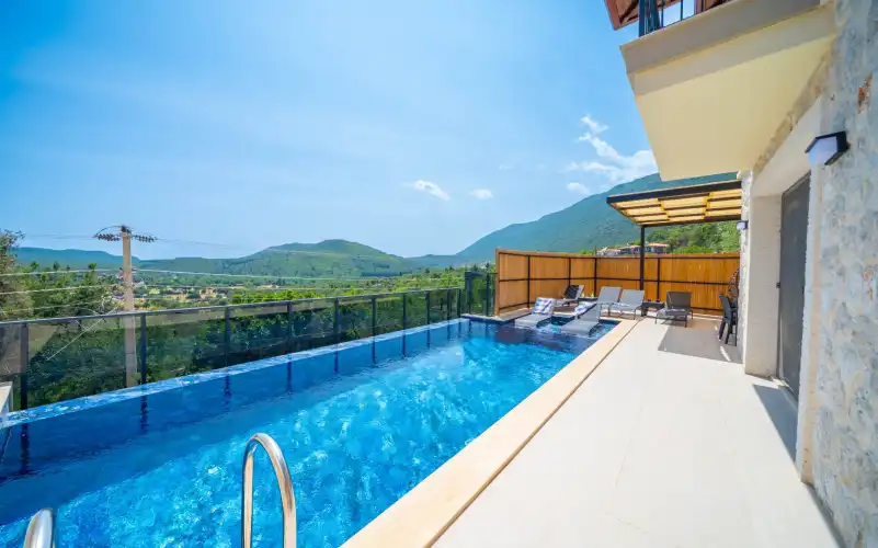 Viva_2_Her_Yer_Villa-3_473.jpg