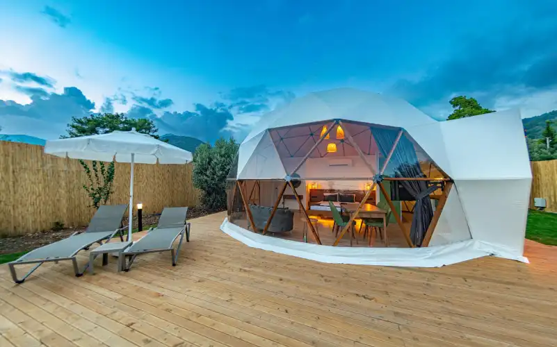 bs-v1-green-dome-house-1-8150.jpg