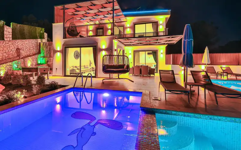 bs-v1-villa-amber-2-1-2915.jpg