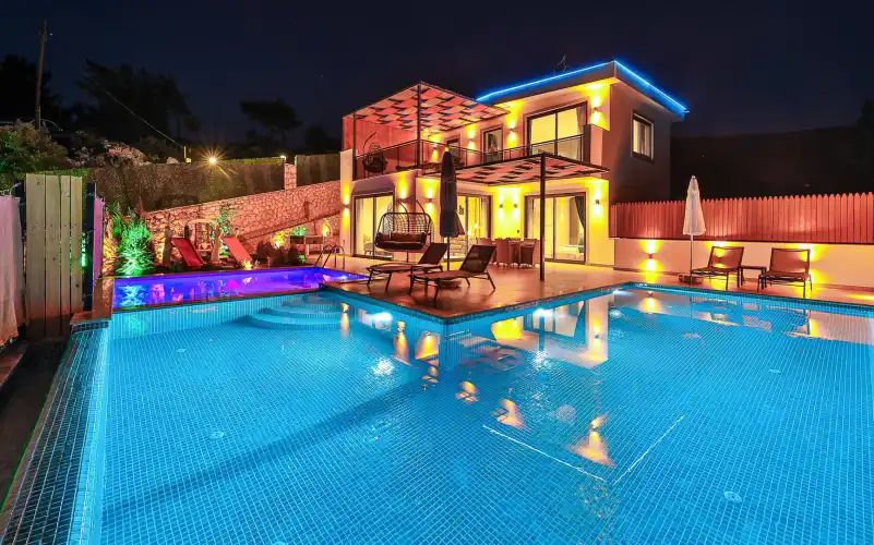 bs-v1-villa-amber-2-2-926.jpg