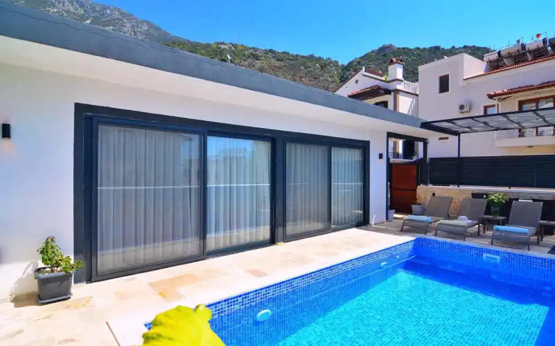 bs-v1-villa-deepblue-1-7118.jpeg