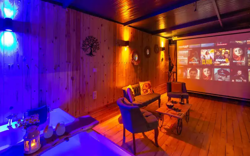bs-v1-villa-honey-tinyhouse-2-8391.jpg