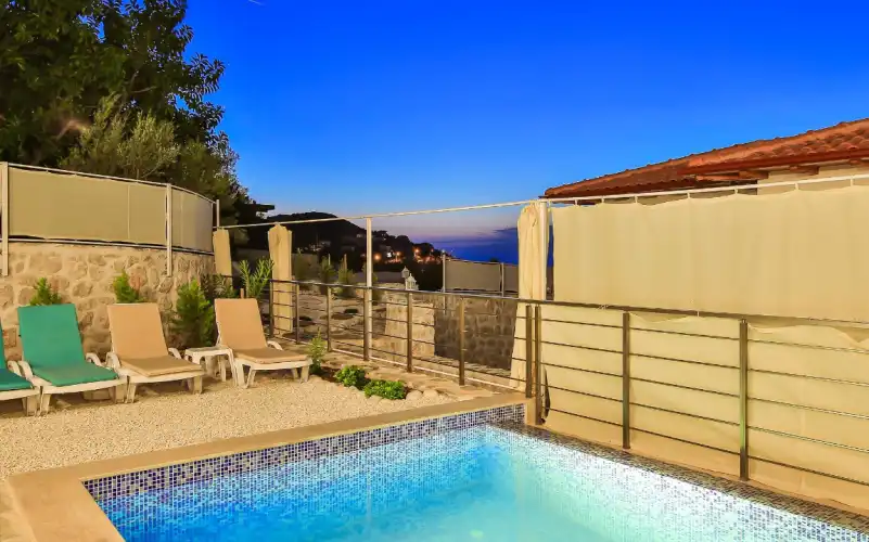 bs-v1-villa-james-5-2-5859.jpg