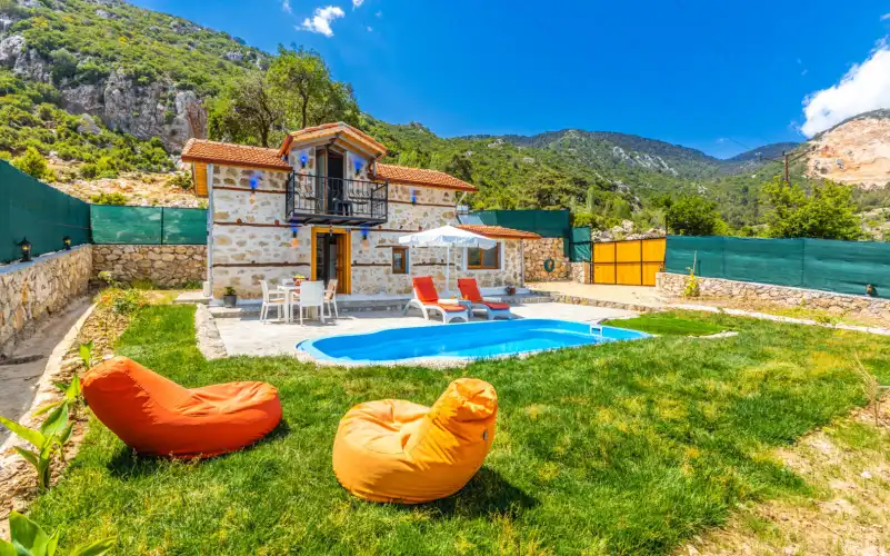 bs-v1-villa-mountain-house-1-7930.jpg