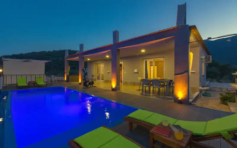 bs-v1-villa-olives-1-5905.jpg