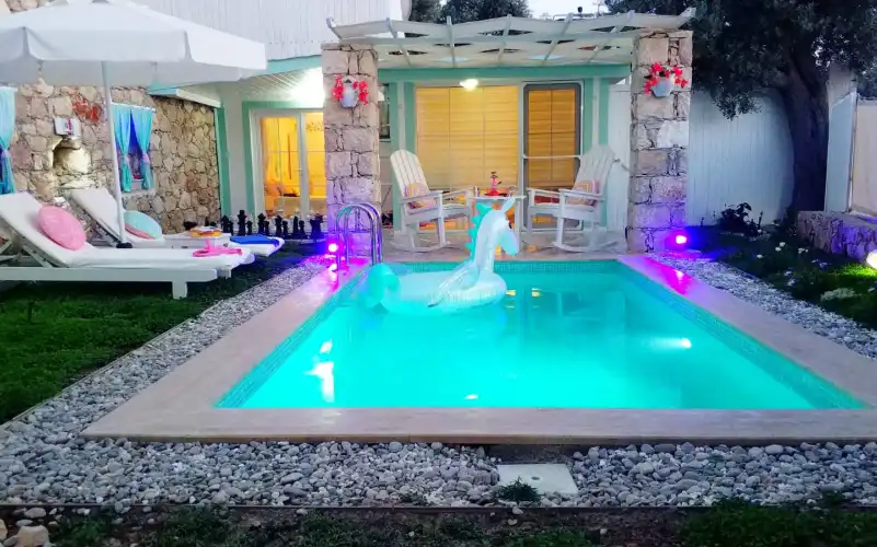 bs-v1-villa-pony-1-2272.jpeg