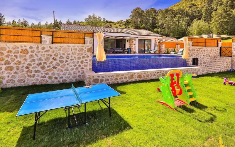 heryer-villa-villa-elcin-9_493.jpg