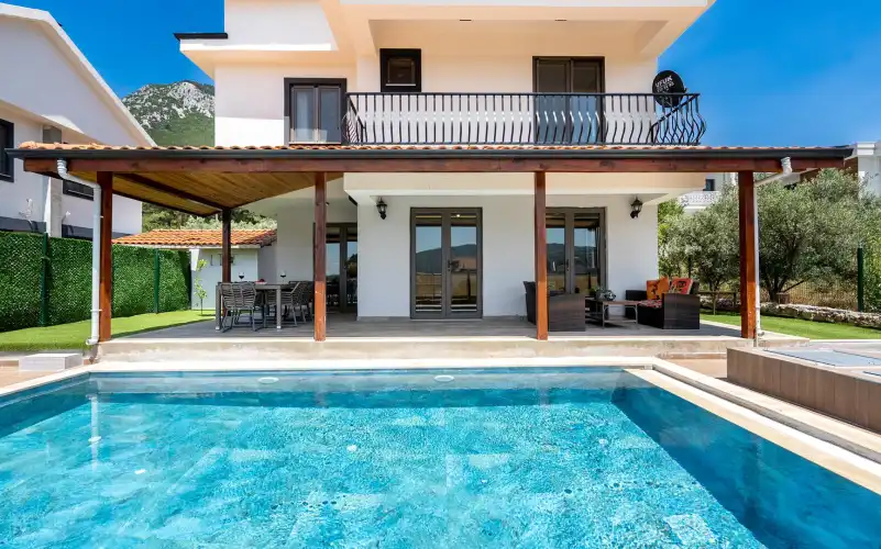 heryer-villa-villa-sinamis-46_545.jpg