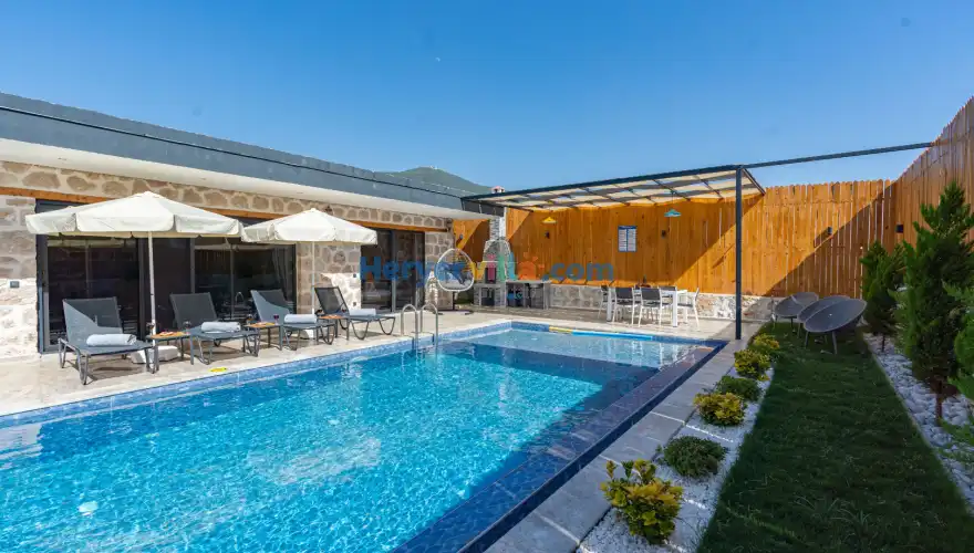 Villa Enis