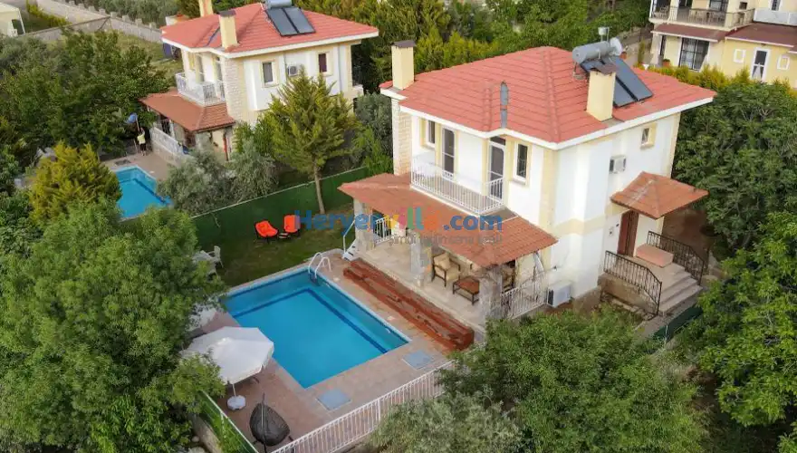 Villa Almond Duo