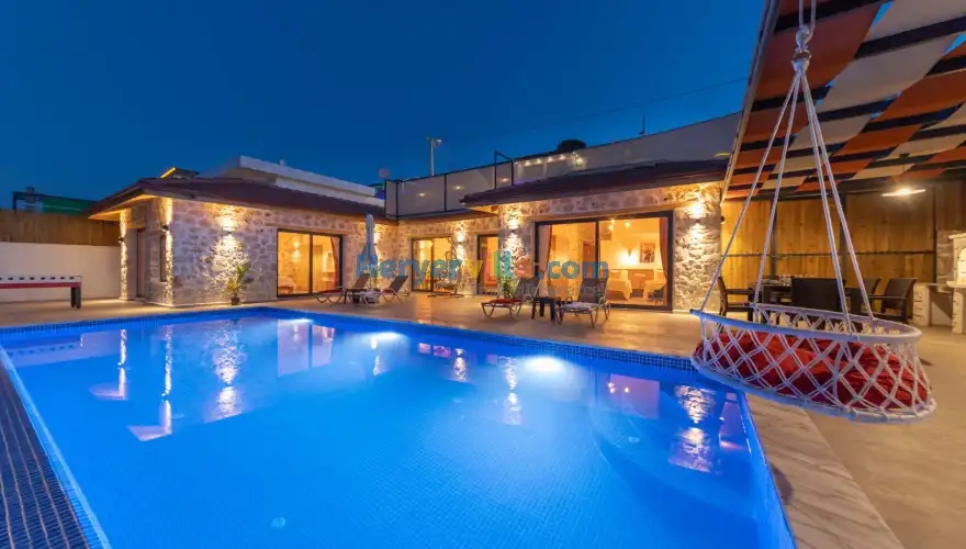 Villa Esyada-  Jakuzili- Muhafazakar- Balayı Villası- Villa Paketi-