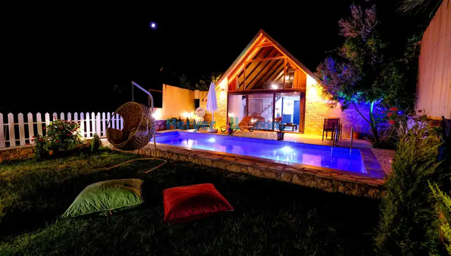 Villa Kuka, doğa içerisinde, jakuzili, havuzlu - villapaketi