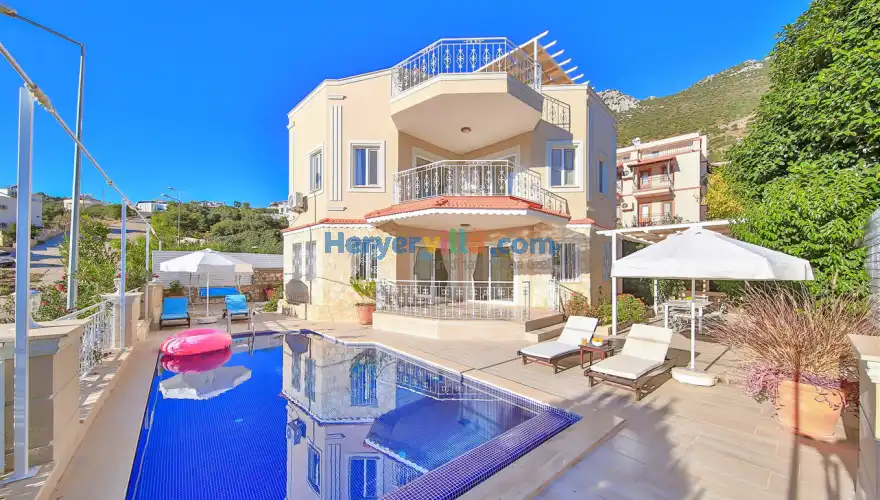 Villa Mare Monte-Merkeze yakın,jakuzili-villapaketi