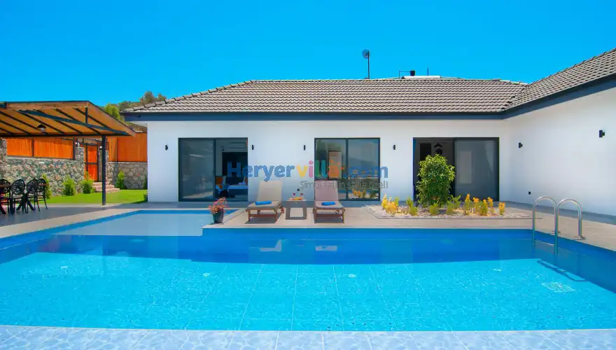 Villa Melo- Balayı Villası- Korunaklı Havuz Alanı- Villa Paketi