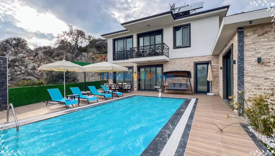 Villa Sweet Moon